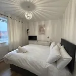Thornwood House By Horizon Дом отдыха Thornaby on Tees